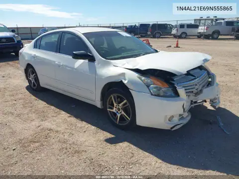 1N4AL21E69N555865 — 2009 Nissan Altima, Передняя часть, фото до ремонта