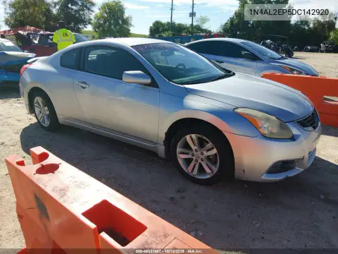 1N4AL2EP5DC142920 — 2013 Nissan Altima, Сзади слева, фото до ремонта