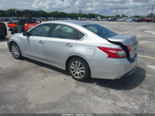 1N4AL3AP0GC167837 — 2016 Nissan Altima, фото 3 с аукциона IAAI 08.10.2026, Естественный износ