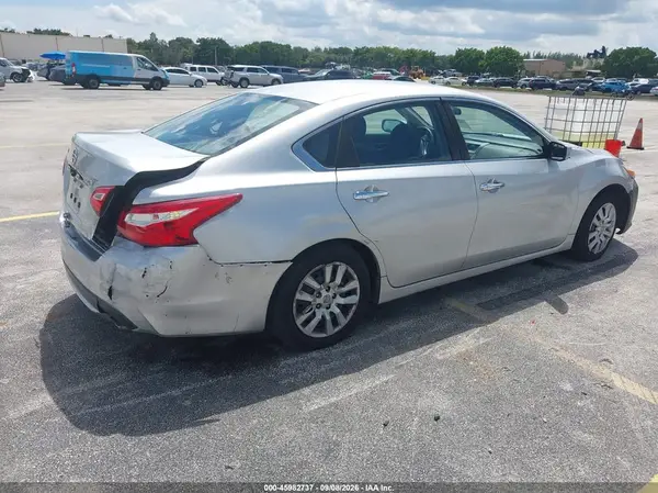 1N4AL3AP0GC167837 — 2016 Nissan Altima, фото 4 с аукциона IAAI 08.10.2026, Естественный износ
