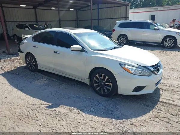 1N4AL3AP4GC203335 — 2016 Nissan Altima, Задняя часть (Rear), фото до ремонта