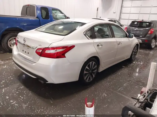 1N4AL3AP8GC224639 — 2016 Nissan Altima, фото 4 с аукциона IAAI 11.10.2026, Град