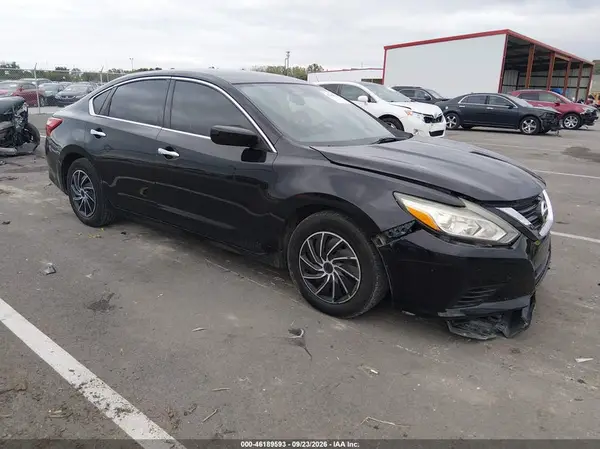 1N4AL3AP7GN369059 — 2016 Nissan Altima, Передняя часть слева (Left Front), фото до ремонта