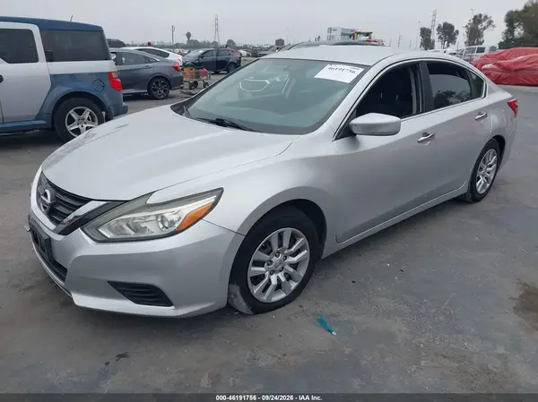 1N4AL3AP5GC254617 — 2016 Nissan Altima, фото 2 с аукциона IAAI, Передняя часть справа