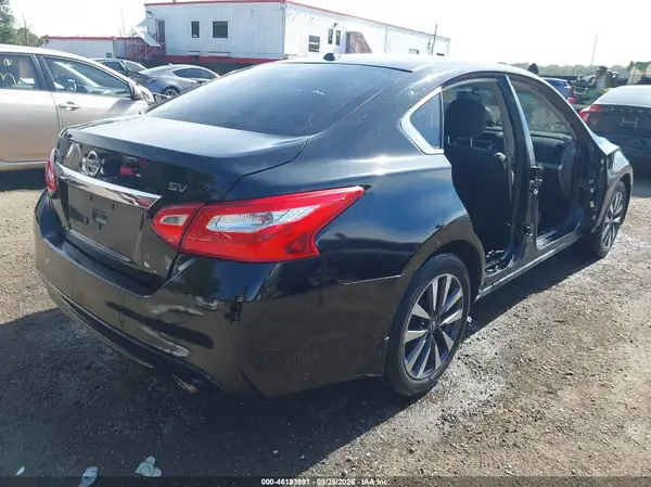 1N4AL3AP6GC116357 — 2016 Nissan Altima, фото 4 с аукциона IAAI, Правый бок