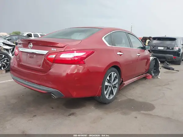 1N4AL3APXGC289251 — 2016 Nissan Altima, фото 4 с аукциона IAAI, Передняя часть справа