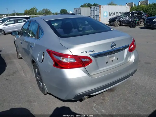 1N4AL3AP5GC239440 — 2016 Nissan Altima, фото 3 с аукциона IAAI 05.10.2026, Естественный износ