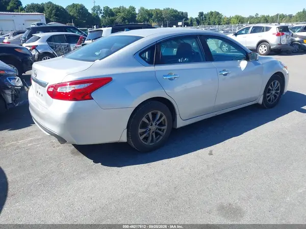 1N4AL3AP5GC239440 — 2016 Nissan Altima, фото 4 с аукциона IAAI 05.10.2026, Естественный износ