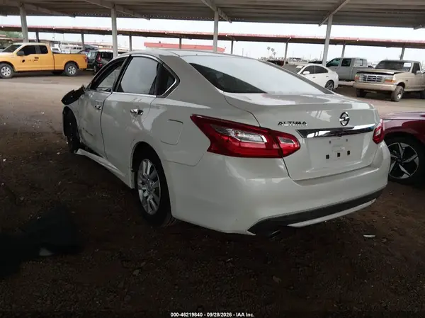 1N4AL3AP8GC259892 — 2016 Nissan Altima, фото 3 с аукциона IAAI, Левый бок