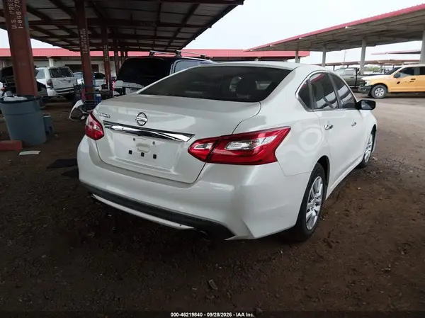 1N4AL3AP8GC259892 — 2016 Nissan Altima, фото 4 с аукциона IAAI, Левый бок