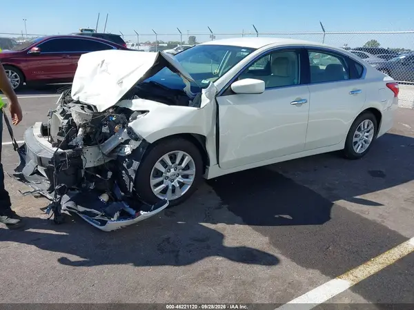 1N4AL3APXGC252376 — 2016 Nissan Altima, фото 2 с аукциона IAAI, Передняя часть