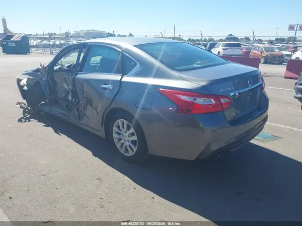 1N4AL3APXGC139785 — 2016 Nissan Altima, фото 3 с аукциона IAAI, Левый бок