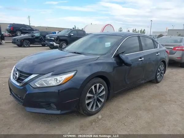 1N4AL3AP6HN333851 — 2017 Nissan Altima, фото 2 с аукциона IAAI 29.09.2026, Левый бок