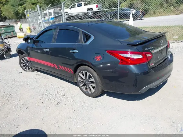 1N4AL3AP1HC168576 — 2017 Nissan Altima, фото 3 с аукциона IAAI 14.10.2026, Передняя часть