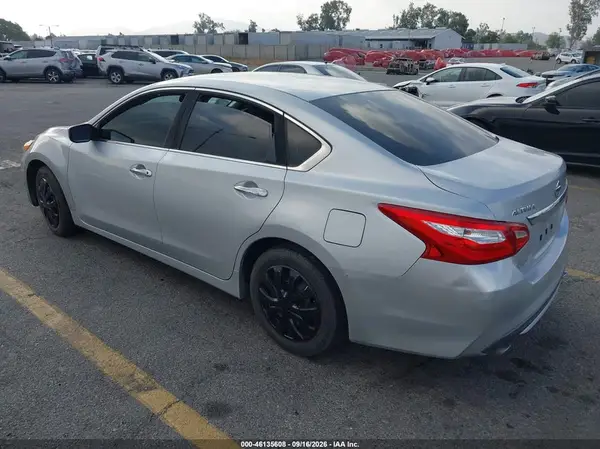 1N4AL3AP1HN353649 — 2017 Nissan Altima, фото 3 с аукциона IAAI 13.10.2026, Естественный износ