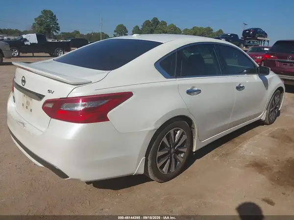 1N4AL3AP4HC165624 — 2017 Nissan Altima, фото 4 с аукциона IAAI, Задняя часть
