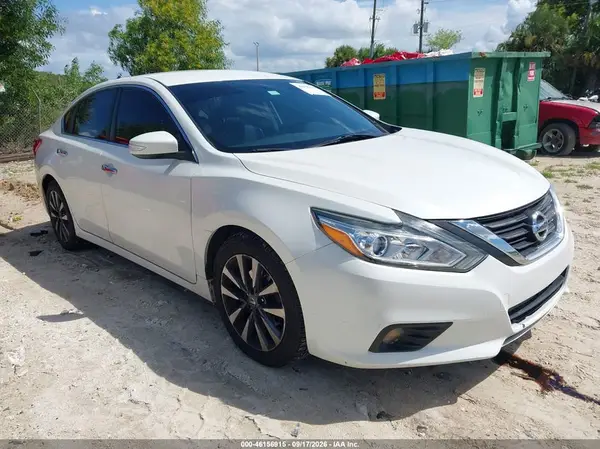 1N4AL3AP9HC169166 — 2017 Nissan Altima, Повреждение двигателя (Engine Damage), фото до ремонта