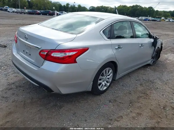 1N4AL3APXHC472778 — 2017 Nissan Altima, фото 4 с аукциона IAAI 06.10.2026, Передняя часть справа
