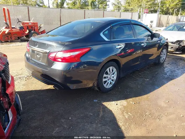 1N4AL3AP1HC224466 — 2017 Nissan Altima, фото 4 с аукциона IAAI 08.10.2026, Передняя часть
