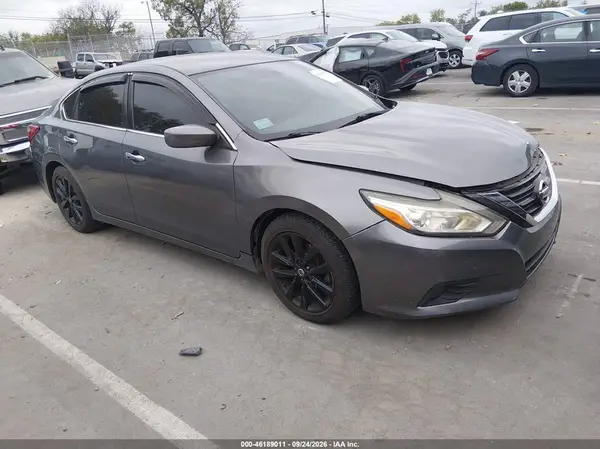 1N4AL3AP5HC202812 — 2017 Nissan Altima, Передняя часть (Front End), фото до ремонта