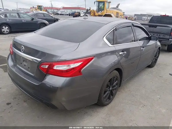 1N4AL3AP5HC202812 — 2017 Nissan Altima, фото 4 с аукциона IAAI, Передняя часть