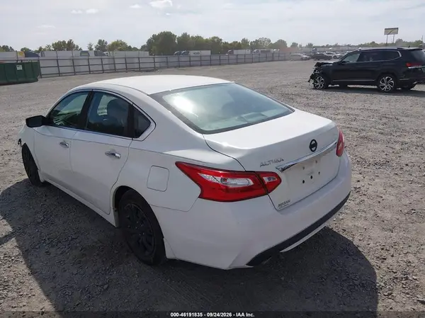 1N4AL3AP8HC477140 — 2017 Nissan Altima, фото 3 с аукциона IAAI, Передняя часть