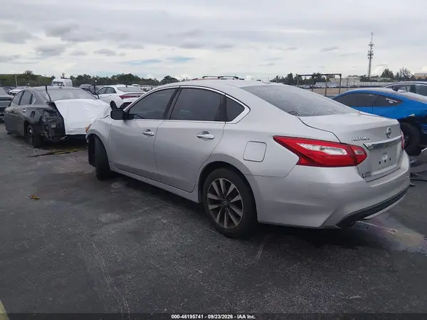 1N4AL3AP3HC252494 — 2017 Nissan Altima, фото 3 с аукциона IAAI 14.10.2026, Передняя часть