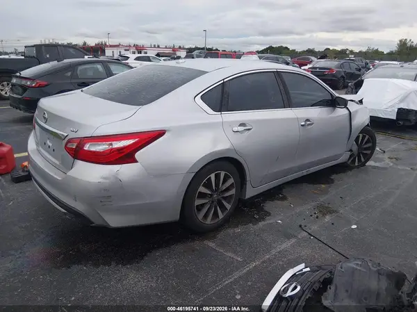 1N4AL3AP3HC252494 — 2017 Nissan Altima, фото 4 с аукциона IAAI 14.10.2026, Передняя часть