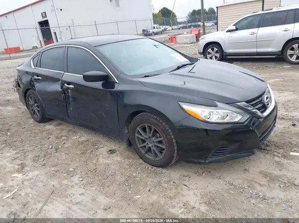 1N4AL3AP8HC147658 — 2017 Nissan Altima, Правый бок (Right Side), фото до ремонта