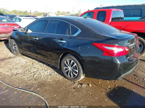 1N4AL3AP1HC135755 — 2017 Nissan Altima, фото 3 с аукциона IAAI 09.10.2026, Естественный износ