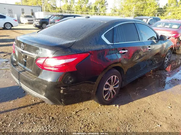 1N4AL3AP1HC135755 — 2017 Nissan Altima, фото 4 с аукциона IAAI 09.10.2026, Естественный износ