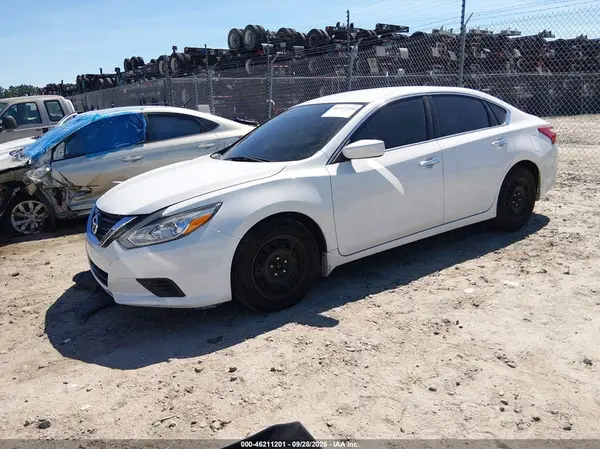 1N4AL3AP2HN322099 — 2017 Nissan Altima, фото 2 с аукциона IAAI, Передняя часть справа
