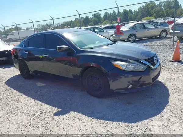 1N4AL3AP6HC279205 — 2017 Nissan Altima, Передняя часть справа (Right Front), фото до ремонта