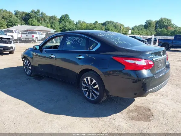 1N4AL3AP2HC124604 — 2017 Nissan Altima, фото 3 с аукциона IAAI, Передняя часть