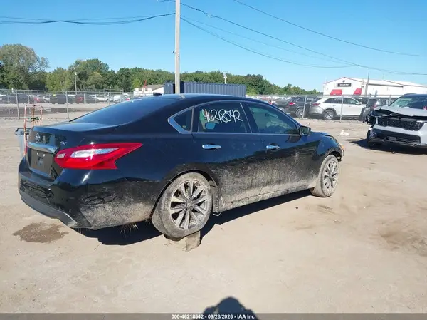 1N4AL3AP2HC124604 — 2017 Nissan Altima, фото 4 с аукциона IAAI, Передняя часть