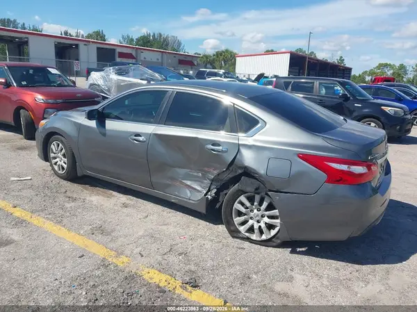 1N4AL3AP8HC212556 — 2017 Nissan Altima, фото 3 с аукциона IAAI, Задняя часть слева