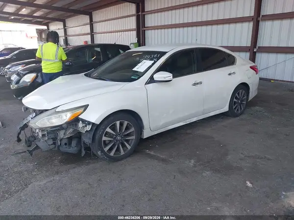 1N4AL3AP3HC160432 — 2017 Nissan Altima, фото 2 с аукциона IAAI, Передняя часть