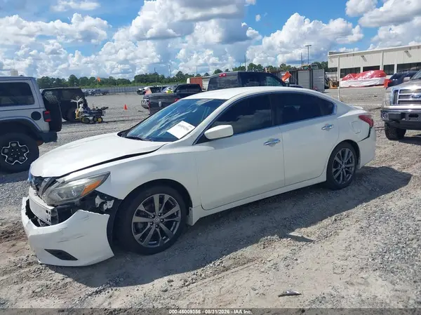 1N4AL3AP5JC268038 — 2018 Nissan Altima, фото 2 с аукциона IAAI, Передняя часть