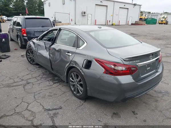 1N4AL3AP9JC288163 — 2018 Nissan Altima, фото 3 с аукциона IAAI, Передняя часть