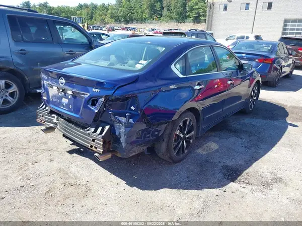 1N4AL3AP1JC105063 — 2018 Nissan Altima, фото 4 с аукциона IAAI, Задняя часть