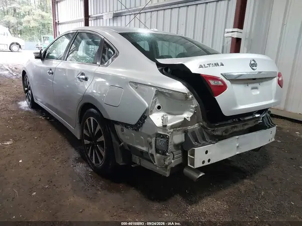 1N4AL3AP5JC142617 — 2018 Nissan Altima, фото 3 с аукциона IAAI 08.10.2026, Задняя часть