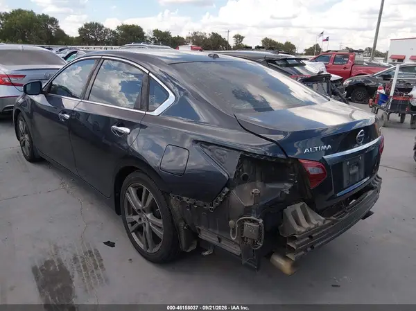 1N4BL3AP8JC197535 — 2018 Nissan Altima, фото 3 с аукциона IAAI 09.10.2026, Задняя часть