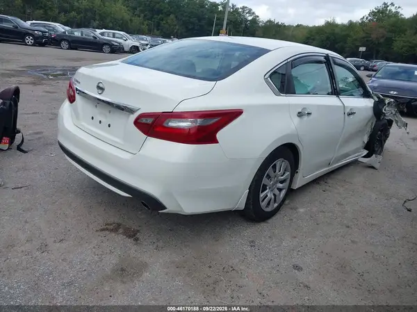 1N4AL3AP5JC136493 — 2018 Nissan Altima, фото 4 с аукциона IAAI, Правый бок