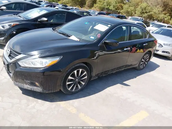 1N4AL3AP1JC263807 — 2018 Nissan Altima, фото 2 с аукциона IAAI 28.09.2026, Естественный износ