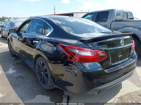1N4AL3AP7JC298951 — 2018 Nissan Altima, фото 3 с аукциона IAAI, Правый бок