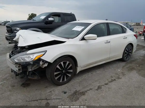 1N4AL3APXJC200155 — 2018 Nissan Altima, фото 2 с аукциона IAAI, Передняя часть