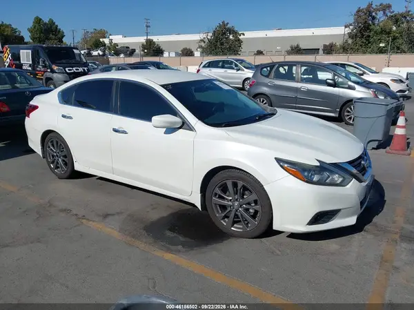 1N4AL3AP5JC296468 — 2018 Nissan Altima, Естественный износ (Normal Wear & Tear), фото до ремонта