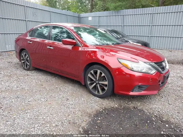 1N4AL3AP1JC198327 — 2018 Nissan Altima, Передняя часть (Front & Rear), фото до ремонта