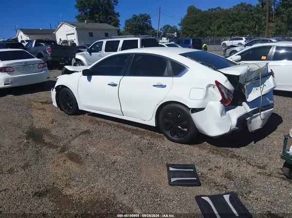 1N4AL3AP3JC130577 — 2018 Nissan Altima, фото 3 с аукциона IAAI, Передняя и задняя части