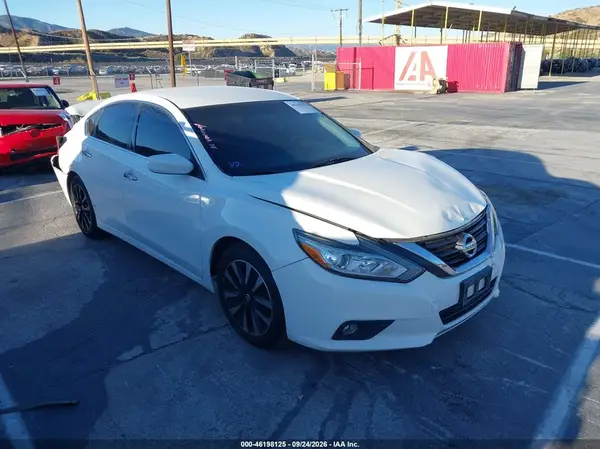 1N4AL3AP2JC266232 — 2018 Nissan Altima, Задняя часть (Rear), фото до ремонта